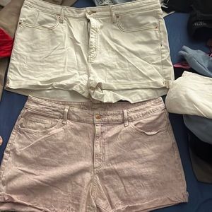 2 pairs of shorts
